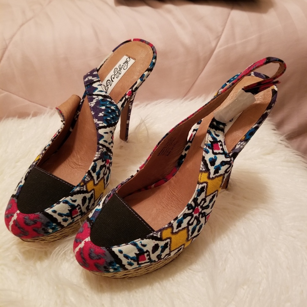 NAUGHTY MONKEY OVERBOARD PLATFORM SANDAL HEELS - Picture 5 of 8